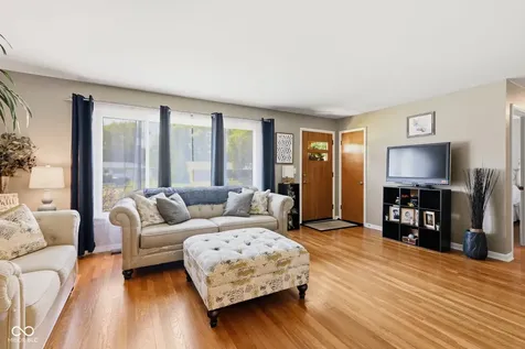 342 Woodview Drive Noblesville IN 46060