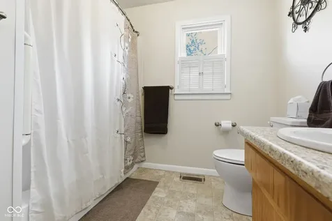 342 Woodview Drive Noblesville IN 46060