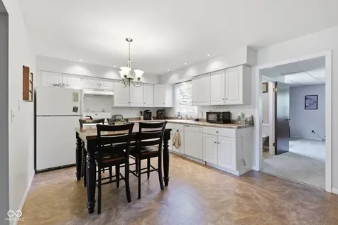 342 Woodview Drive Noblesville IN 46060
