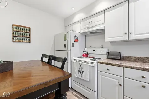 342 Woodview Drive Noblesville IN 46060