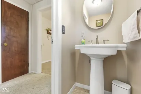 342 Woodview Drive Noblesville IN 46060