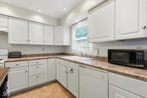 342 Woodview Drive Noblesville IN 46060