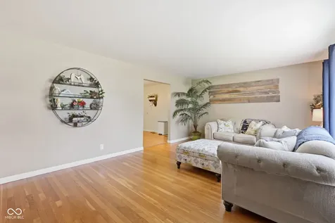 342 Woodview Drive Noblesville IN 46060