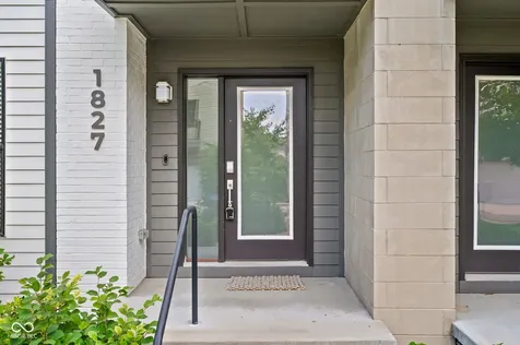 1827 Livery Way Indianapolis IN 46202