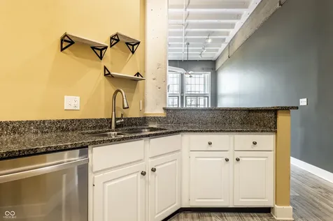 611 N Park Avenue Indianapolis IN 46204
