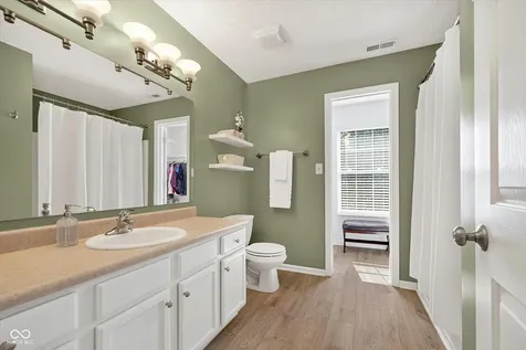 13261 Ashwood Drive Fishers IN 46038