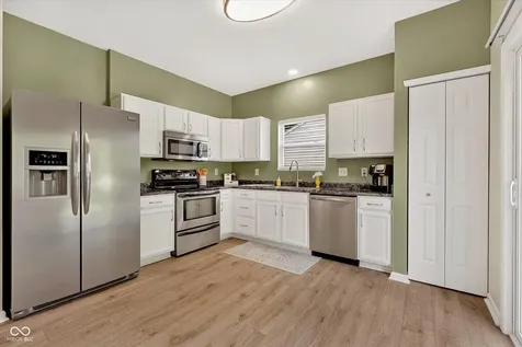 13261 Ashwood Drive Fishers IN 46038