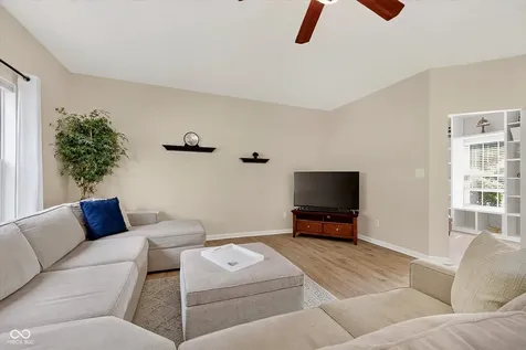 13261 Ashwood Drive Fishers IN 46038