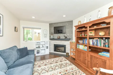 5138 Boardwalk Place Indianapolis IN 46220