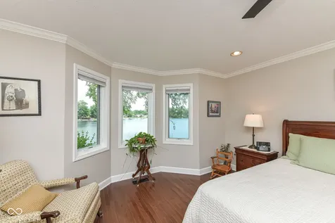5138 Boardwalk Place Indianapolis IN 46220