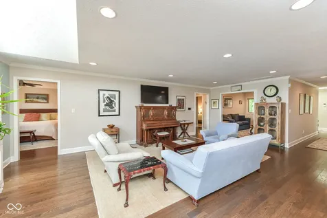 5138 Boardwalk Place Indianapolis IN 46220