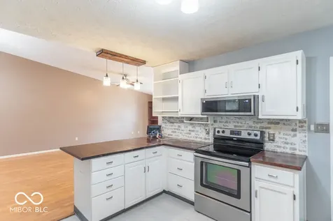 20 Medina Lane Indianapolis IN 46227