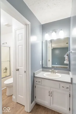20 Medina Lane Indianapolis IN 46227