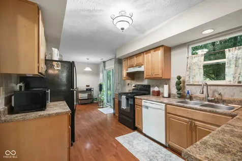 8873 Falkirk Court Indianapolis IN 46256