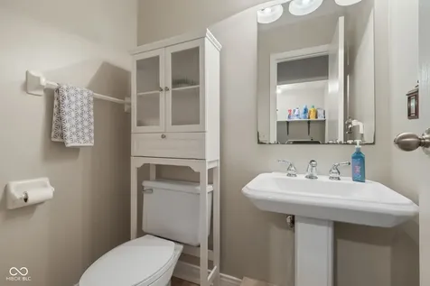 8873 Falkirk Court Indianapolis IN 46256