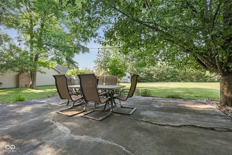 8873 Falkirk Court Indianapolis IN 46256