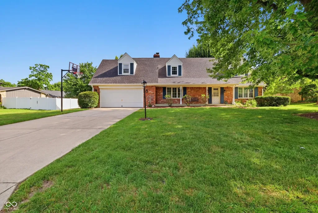 652 Sun Valley Court Indianapolis IN 46217