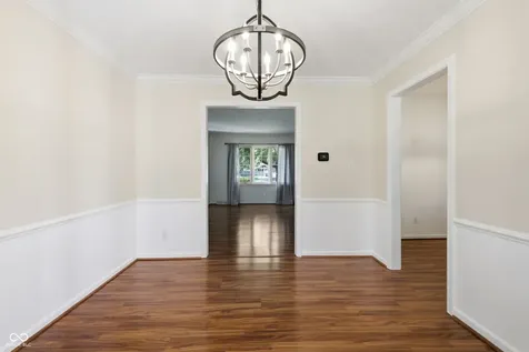 652 Sun Valley Court Indianapolis IN 46217