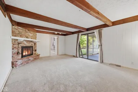 652 Sun Valley Court Indianapolis IN 46217
