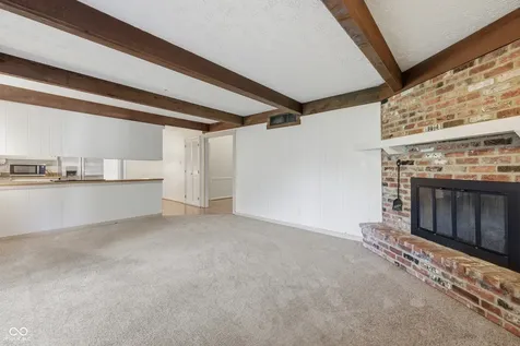 652 Sun Valley Court Indianapolis IN 46217