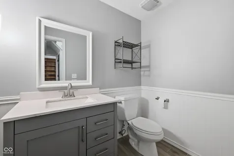 652 Sun Valley Court Indianapolis IN 46217