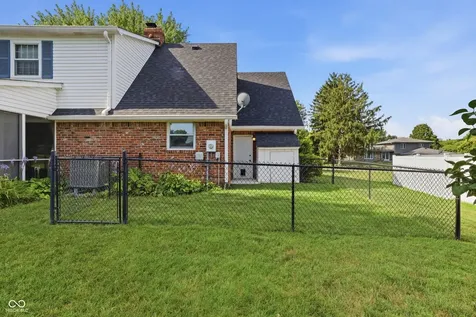 652 Sun Valley Court Indianapolis IN 46217