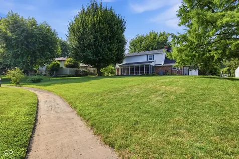 652 Sun Valley Court Indianapolis IN 46217