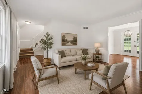 652 Sun Valley Court Indianapolis IN 46217