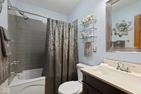 8331 E Murray Street Indianapolis IN 46239