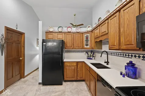 8331 E Murray Street Indianapolis IN 46239