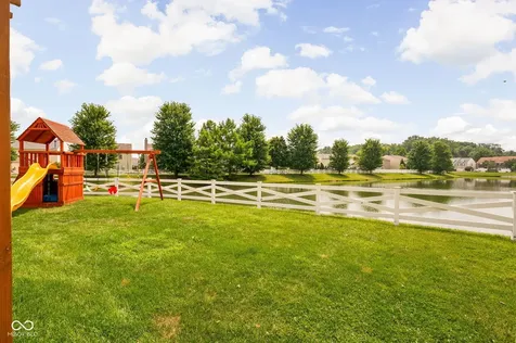 12715 Courage Crossing Fishers IN 46037