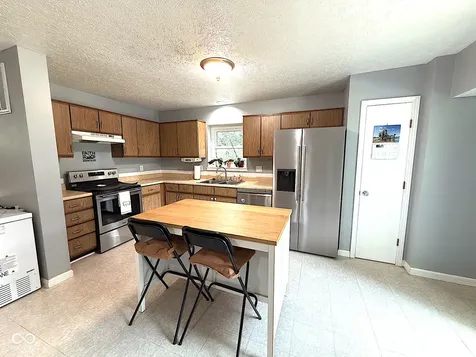 9102 Fireside Indianapolis IN 46250