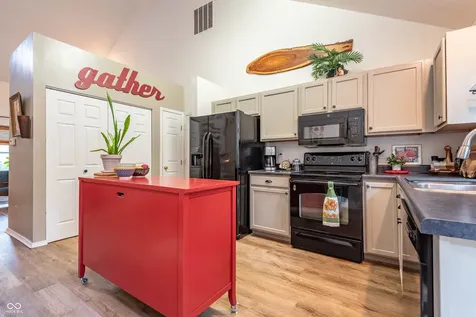 2209 S Laurelwood Drive Bloomington IN 47401