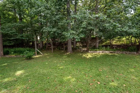 2209 S Laurelwood Drive Bloomington IN 47401