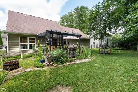 2209 S Laurelwood Drive Bloomington IN 47401