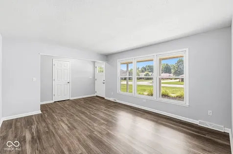 24 Hilltop Danville IN 46122