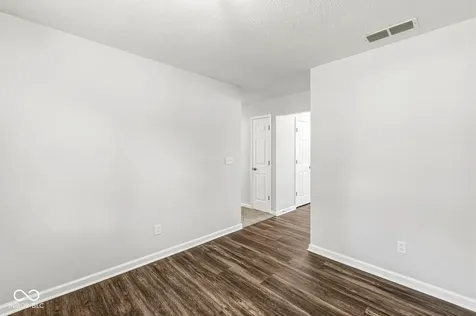 24 Hilltop Danville IN 46122