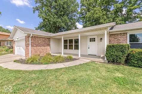 24 Hilltop Danville IN 46122