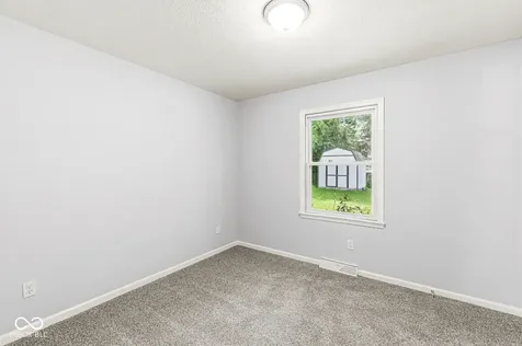 24 Hilltop Danville IN 46122