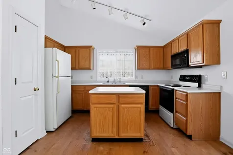 3638 Wish Avenue Indianapolis IN 46268