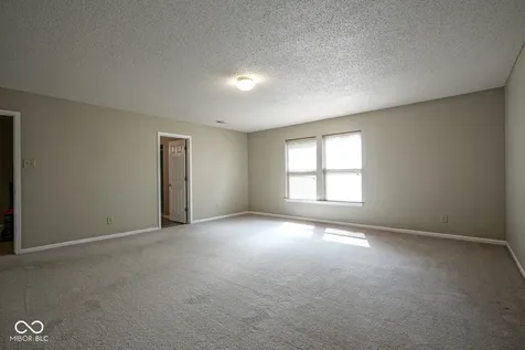 10155 Holly Berry Circle Fishers IN 46038
