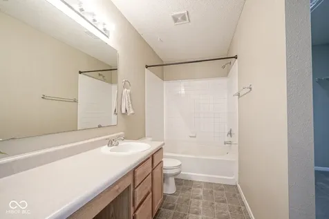 10155 Holly Berry Circle Fishers IN 46038