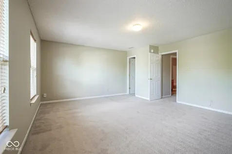 10155 Holly Berry Circle Fishers IN 46038