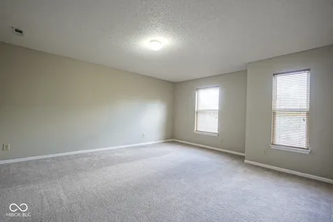 10155 Holly Berry Circle Fishers IN 46038
