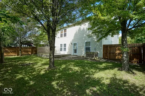 10155 Holly Berry Circle Fishers IN 46038