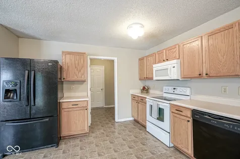10155 Holly Berry Circle Fishers IN 46038