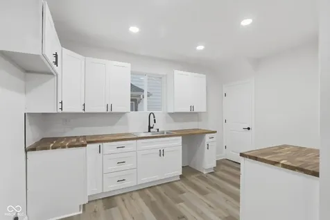 951 N Tuxedo Street Indianapolis IN 46201