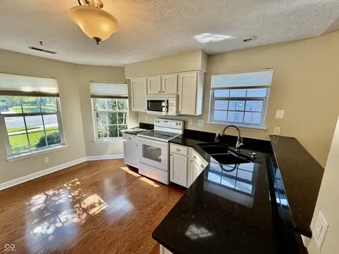 11069 Beech Drive Fishers IN 46038