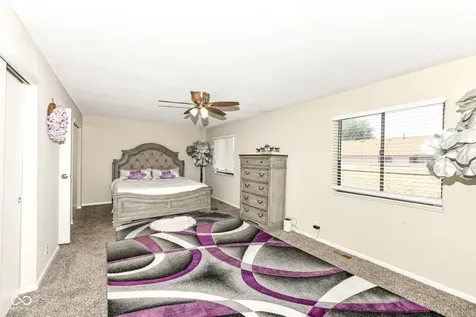 8123 Bromley Place Indianapolis IN 46219