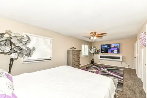 8123 Bromley Place Indianapolis IN 46219